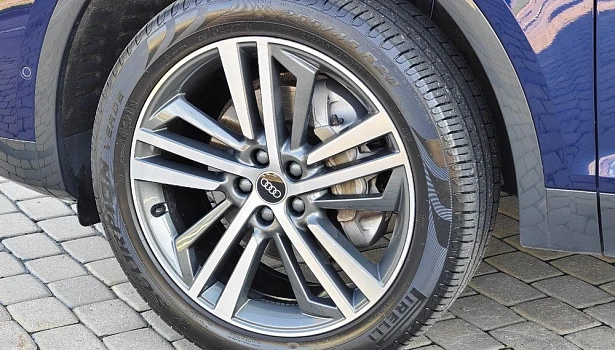 Audi Q5 Sportback 2.0 4WD Внедорожник Design (249 л.с.) фото 17