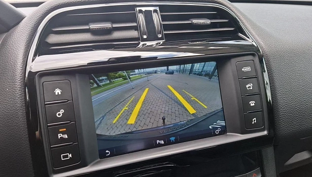 Jaguar F-Pace 2.0d 4WD Внедорожник Prestige (180 л.с.) фото 20