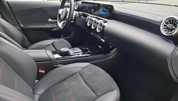 Mercedes-Benz CLA 1.3 4MATIC Купе Sport (150 л.с.) фото 13