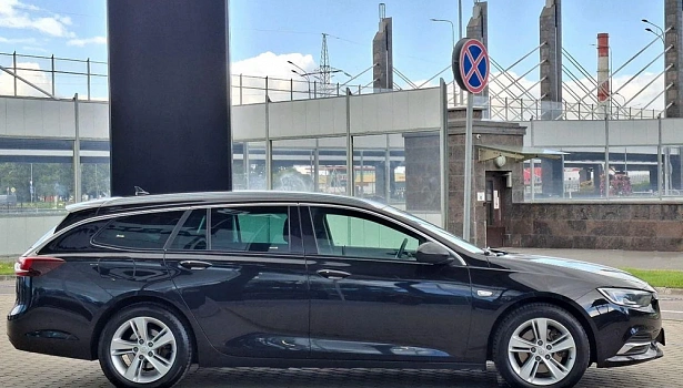 Opel Insignia 2.0d 4WD Универсал (170 л.с.) фото 7