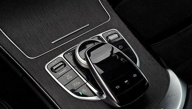 Mercedes-Benz C 200 4MATIC Купе Sport (204 л.с.) фото 18