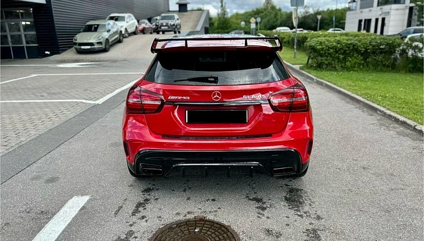 Mercedes-Benz AMG GLA 45 4MATIC Внедорожник Особая серия (381 л.с.) фото 27
