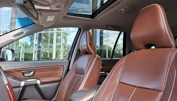Volvo XC90 2.5 4WD Внедорожник (5 мест) (210 л.с.) фото 12