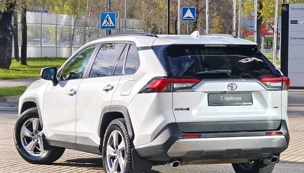 Toyota RAV4 2.0 4WD Внедорожник Prestige (149 л.с.) фото 4