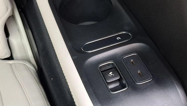 Mercedes-Benz AMG GLS 63 4MATIC Внедорожник (612 л.с.) фото 26