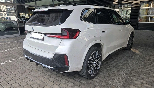 BMW X1 2.0 4WD Внедорожник XDrive25Li M Sport Package (204 л.с.) фото 4