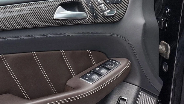 Mercedes-Benz AMG GLE 63 4MATIC Внедорожник Особая серия (585 л.с.) фото 16