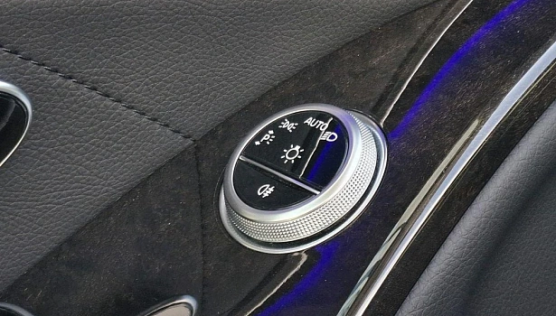 Mercedes-Benz S 400 d 4MATIC Седан (330 л.с.) фото 16