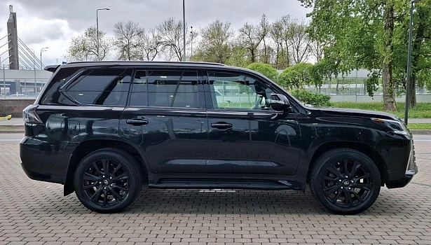 Lexus LX 5.7 4WD Внедорожник Black Vision (367 л.с.) фото 7