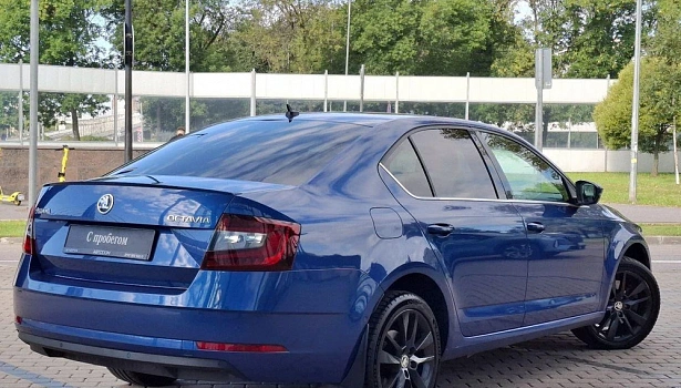 Skoda Octavia 1.8 4WD Лифтбек Style (180 л.с.) фото 6