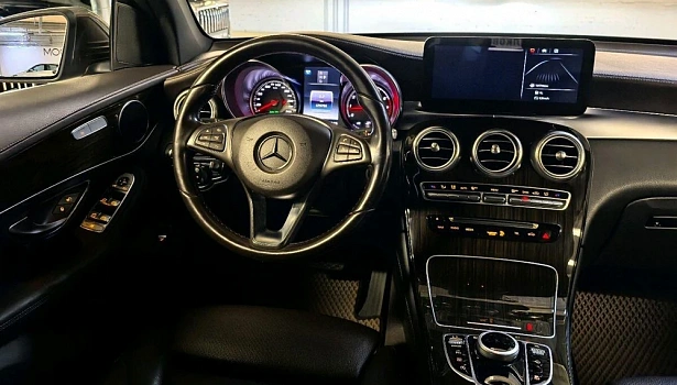 Mercedes-Benz GLC 250 4MATIC Внедорожник Особая серия (211 л.с.) фото 11