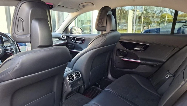 Mercedes-Benz C 200 4MATIC Седан Sport (197 л.с.) фото 12