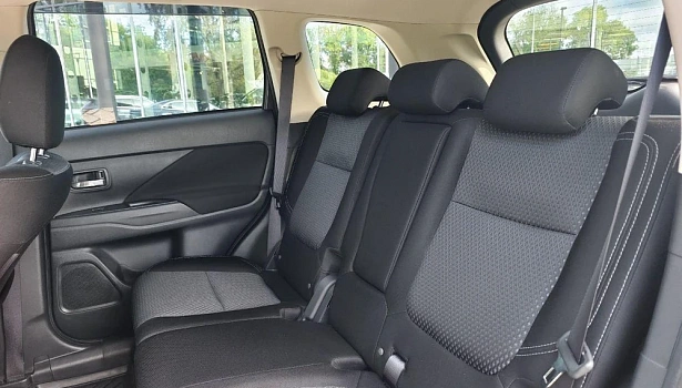Mitsubishi Outlander 2.0 4WD Внедорожник Inform (146 л.с.) фото 14