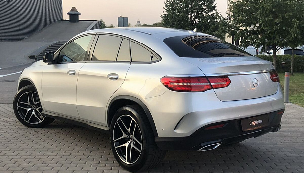 Mercedes-Benz GLE 350 d 4MATIC Внедорожник (258 л.с.) фото 4