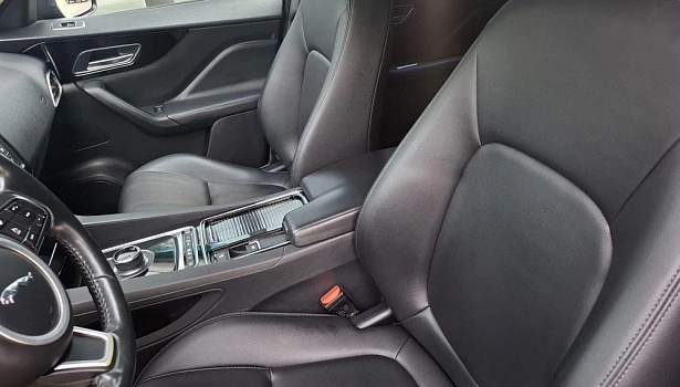 Jaguar F-Pace 2.0d 4WD Внедорожник Prestige (180 л.с.) фото 14