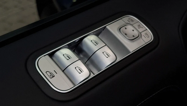 Mercedes-Benz G 500 4MATIC Внедорожник G 500 (422 л.с.) фото 19