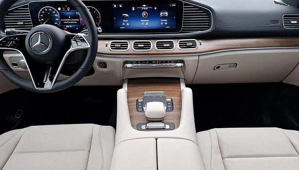 Mercedes-Benz GLE 300 d 4MATIC Внедорожник (269 л.с.) фото 9