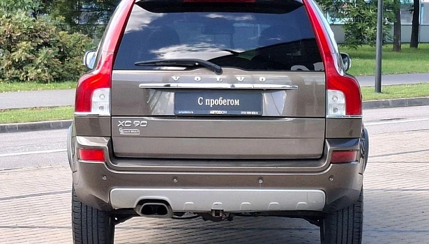 Volvo XC90 2.5 4WD Внедорожник (5 мест) (210 л.с.) фото 8