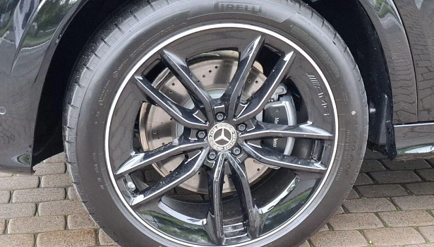 Mercedes-Benz GLE 300 d 4MATIC Внедорожник (269 л.с.) фото 16