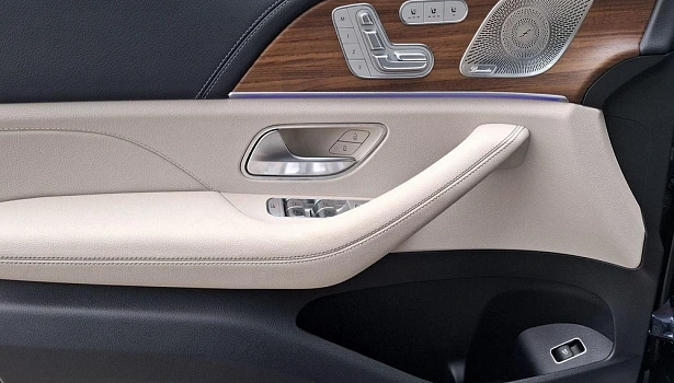 Mercedes-Benz GLE 300 d 4MATIC Внедорожник (269 л.с.) фото 20