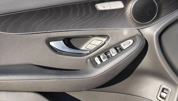Mercedes-Benz GLC 250 4MATIC Внедорожник Особая серия (211 л.с.) фото 21