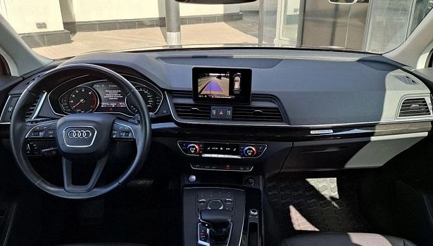 Audi Q5 2.0 4WD Внедорожник Design (249 л.с.) фото 9