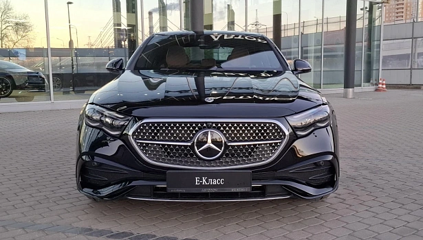 Mercedes-Benz E 2.0 4MATIC Седан (258 л.с.) фото 3