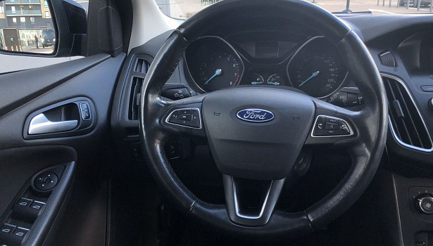 Ford Focus 1.6 4WD Хэтчбек SYNC Edition (125 л.с.) фото 16