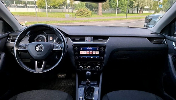 Skoda Octavia 1.8 4WD Лифтбек Style (180 л.с.) фото 9