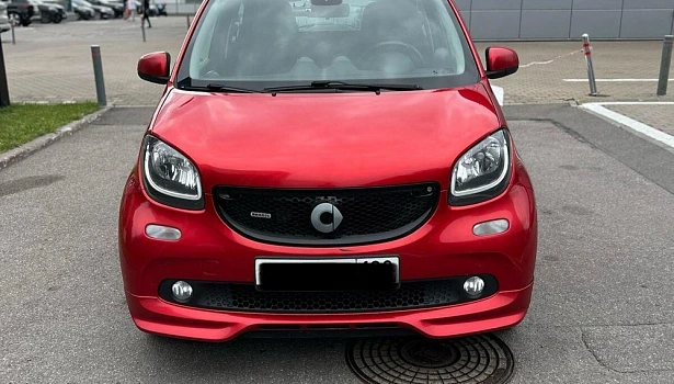 Smart Forfour 0.9 4WD Хэтчбек Brabus (109 л.с.) фото 28