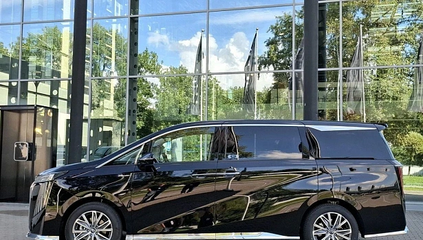 GAC M8 2.0 4WD Минивэн GX Premium (231 л.с.) фото 3