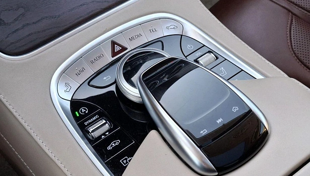 Mercedes-Benz S 560 4MATIC Седан (469 л.с.) фото 19