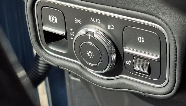 Mercedes-Benz G 500 4MATIC Внедорожник G 500 (422 л.с.) фото 13