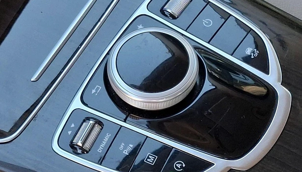 Mercedes-Benz GLC 250 4MATIC Внедорожник (211 л.с.) фото 18