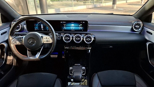 Mercedes-Benz CLA 200 Купе Sport (150 л.с.) фото 9