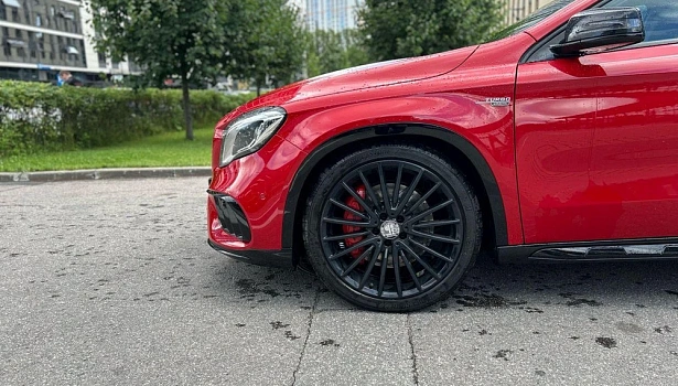 Mercedes-Benz AMG GLA 45 4MATIC Внедорожник Особая серия (381 л.с.) фото 33