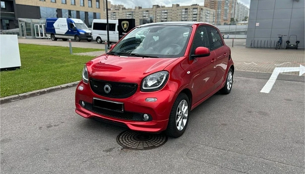 Smart Forfour 0.9 4WD Хэтчбек Brabus (109 л.с.) фото 24