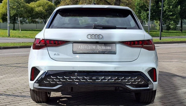 Audi A3 1.5 4WD Хэтчбек (160 л.с.) фото 8