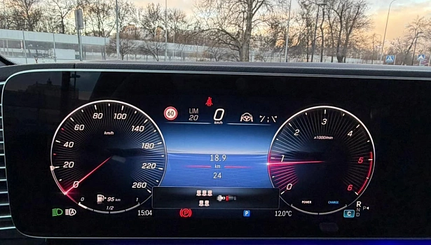 Mercedes-Benz GLE 300 d 4MATIC Внедорожник (269 л.с.) фото 20