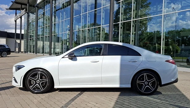 Mercedes-Benz CLA 200 Купе Sport (150 л.с.) фото 9