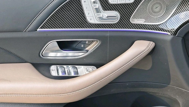 Mercedes-Benz AMG GLE 63 4MATIC Внедорожник (612 л.с.) фото 19