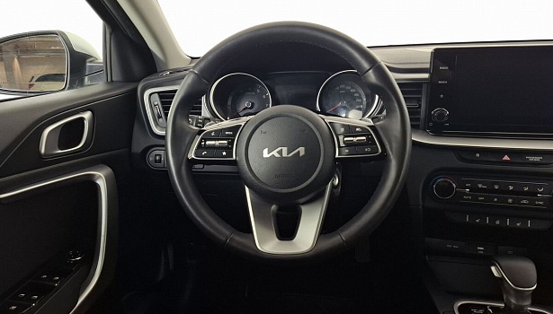 Kia Ceed 1.6 4WD Хэтчбек Luxe (128 л.с.) фото 23