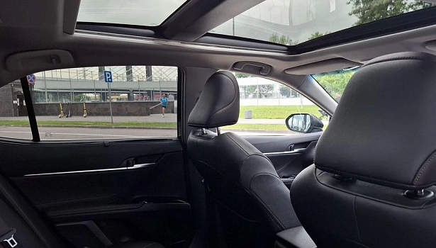 Toyota Camry 2.5 4WD Седан DeLuxe (209 л.с.) фото 26