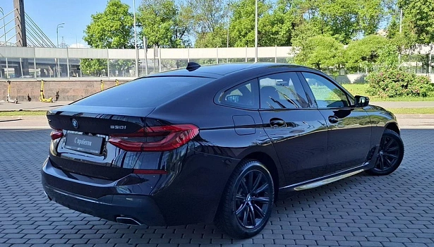 BMW 6 серии 630 4WD Лифтбек (249 л.с.) фото 6