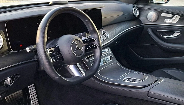 Mercedes-Benz E 220 d 4MATIC Седан Sport (194 л.с.) фото 10