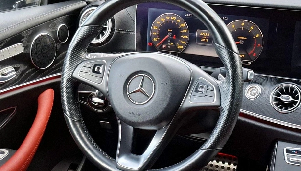 Mercedes-Benz E 200 4MATIC Купе Sport (184 л.с.) фото 23