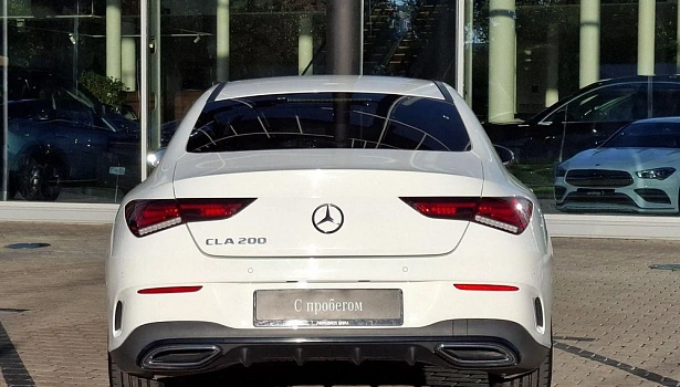 Mercedes-Benz CLA 200 Купе Sport (150 л.с.) фото 8