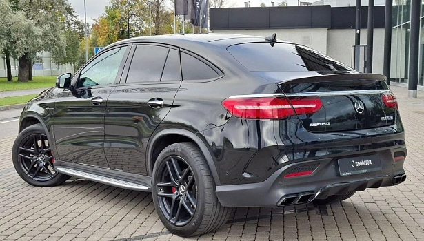 Mercedes-Benz AMG GLE 63 4MATIC Внедорожник Особая серия (585 л.с.) фото 4