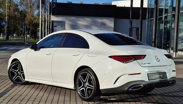 Mercedes-Benz CLA 200 Купе Sport (150 л.с.) фото 4