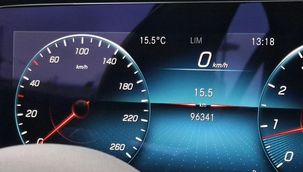 Mercedes-Benz E 200 4MATIC Седан Sport Plus (197 л.с.) фото 19
